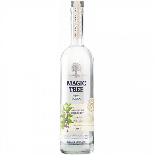 Водка Magic Tree Тутовая 0.75 л